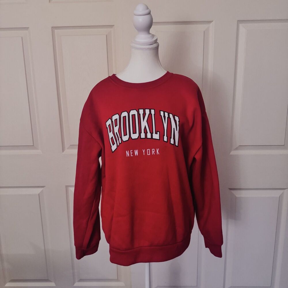 Red Brooklyn Graphic Pullover Sweatshirt Women’s XL